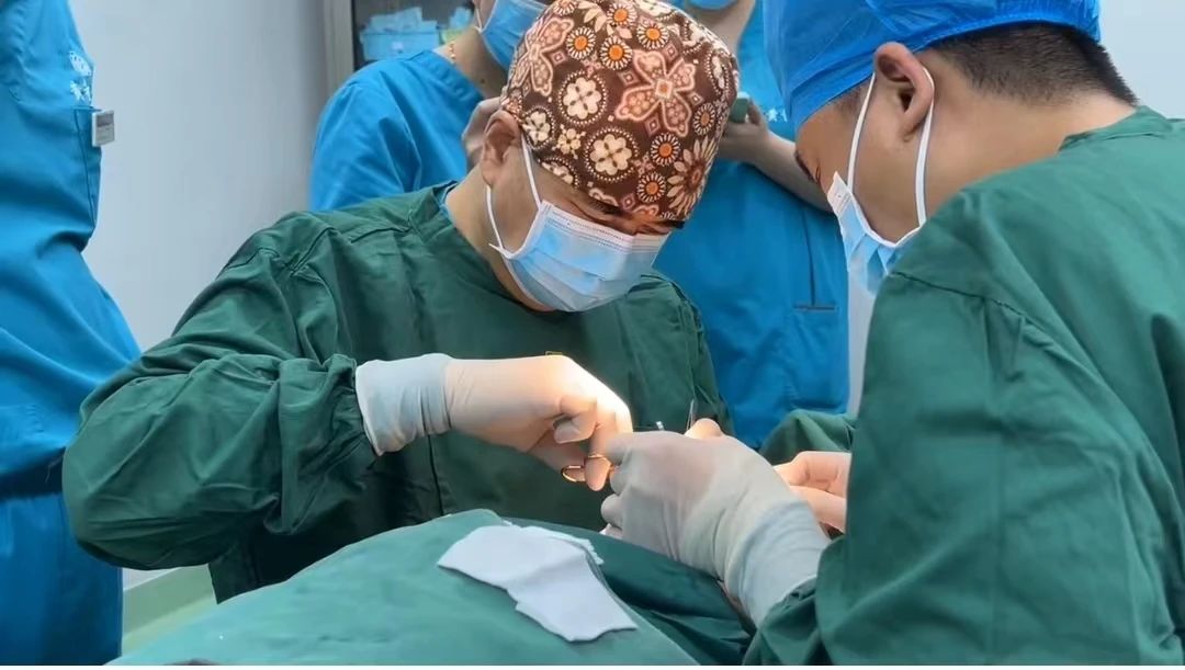 拉皮手术能让我显得年轻多少岁？