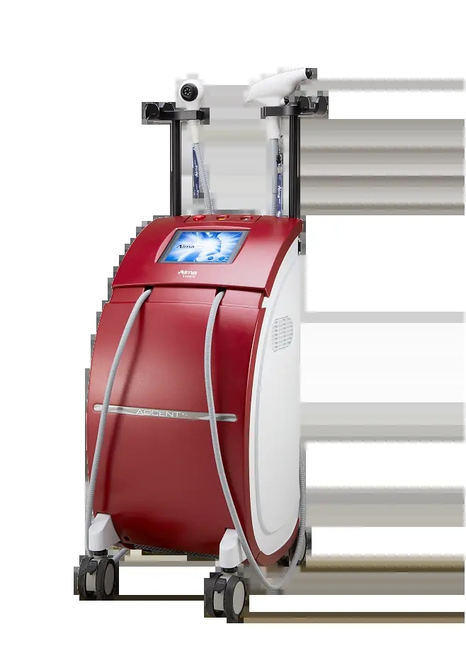 47岁不满法令纹深邃，通过拉皮手术找回自信