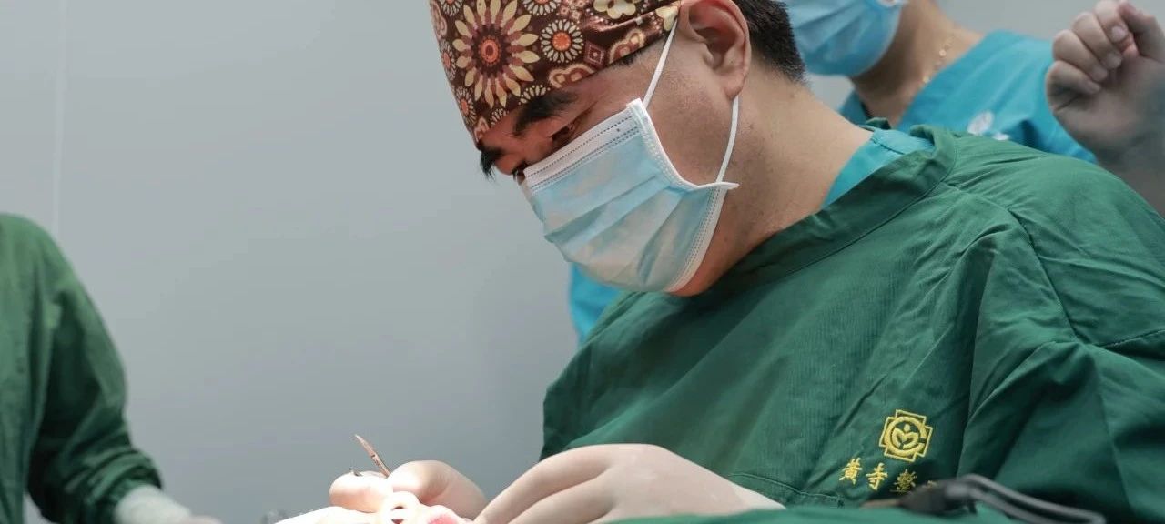 caw小切口面部提升缩紧术：逆转“断崖式衰老”的优雅选择