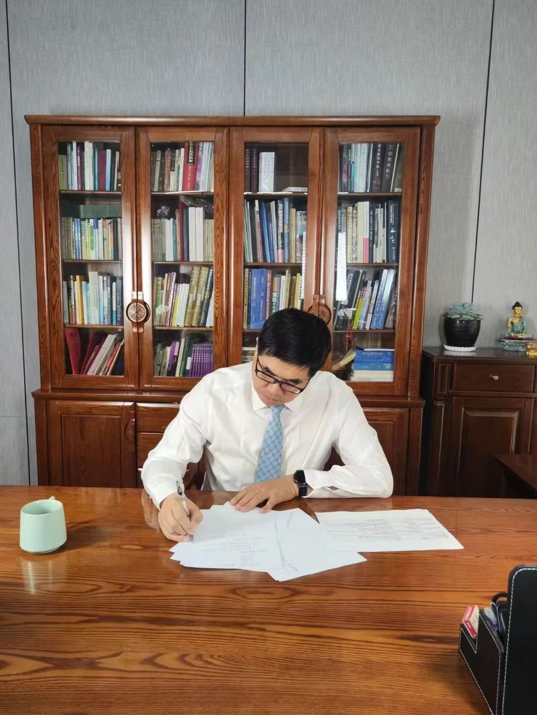 男人也爱面子？43岁从“不自信”到“自信爆棚”，只用了1次手术？揭秘拉皮手术背后秘密动机！